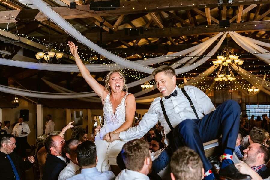 How To Keep Your Guests on the Wedding Dance Floor All Night Long